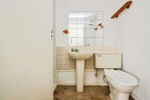 Photo 14- click for photo gallery